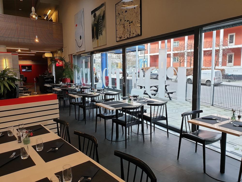 Best Western Plus Park City Hammarby Sjoestad Стокгольм Екстер'єр фото